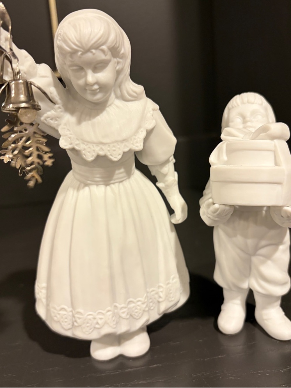 Department 56 A CHRISTMAS KISS 2 Piece Set Winter Silhouette - Picture 6 of 8